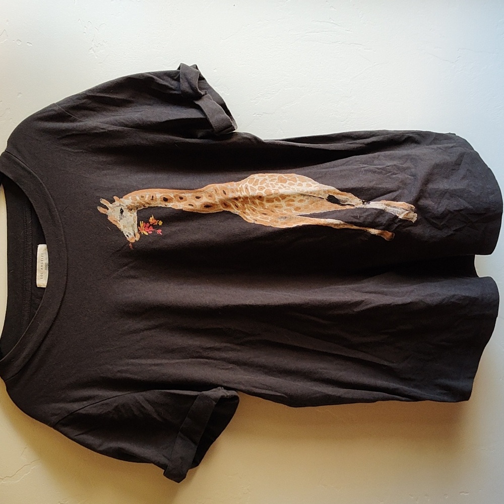 Giraffe 🦒 shirt